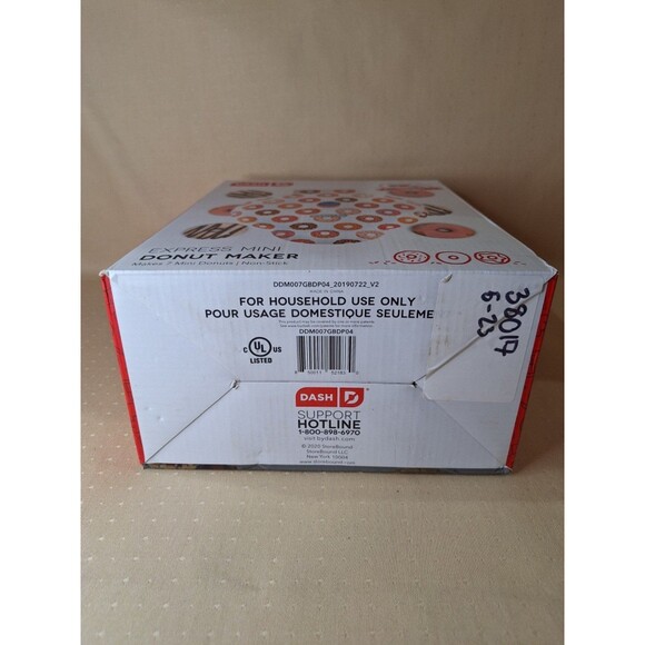 MINI DONUT MAKER EXPRESS, NEW IN BOX - Picture 6 of 7